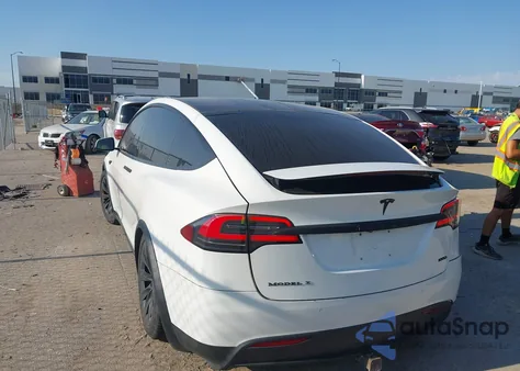 2017 Tesla Model X 100D/75D/90D from USA, damaged, VIN 5YJXCAE2XHF073508